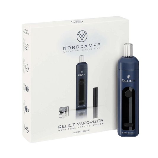 Alt Tag: Entdecke den Norddampf Relict Vaporizer in Dunkelblau, der die Ruhe des nordischen Himmels und Meeres spiegelt.