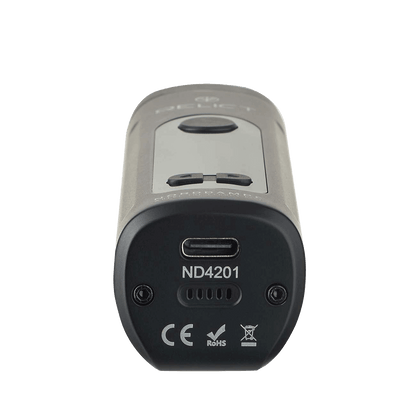 Norddampf Relict Vaporizer in Schwarz mit CE und RoHS Kennzeichnung, elegantes Design, Rückansicht mit Ladeanschluss.