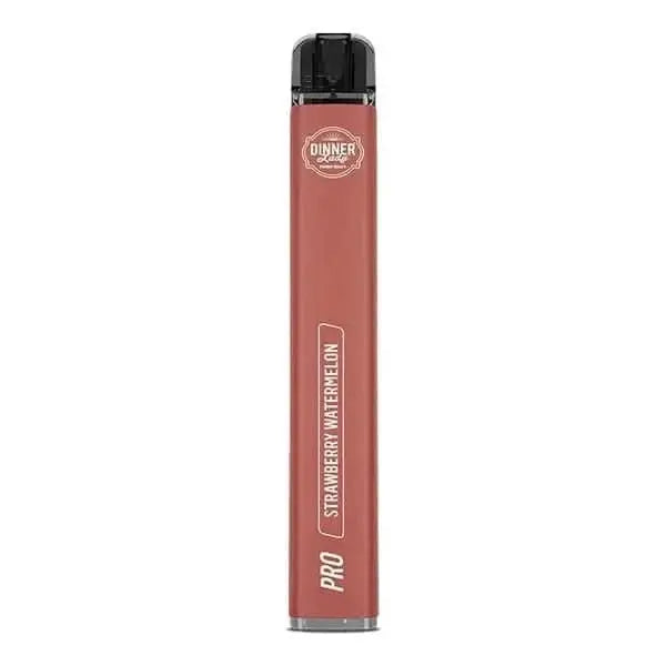 Alt Tag: Entdecke den Sommer im Dinner Lady Vape Pen Pro – Erdbeer Wassermelone. Fruchtig, frisch und perfekt für deinen Genussmoment.