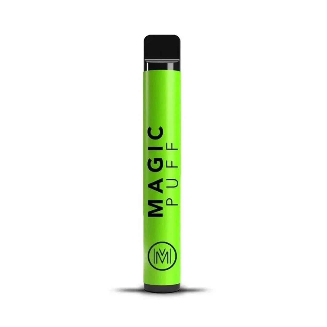 Erlebe die Magie der Einweg E-Zigarette Magic Puff 700 in lebhaftem Grün. Bereit für dein einzigartiges Vaping-Erlebnis?